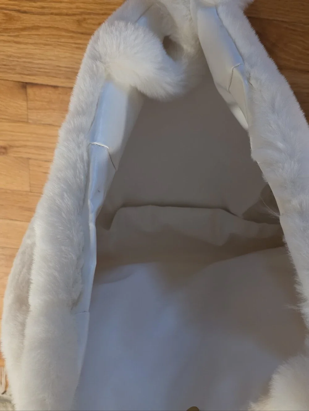 Fluffy Bow Tote And Mini Purse